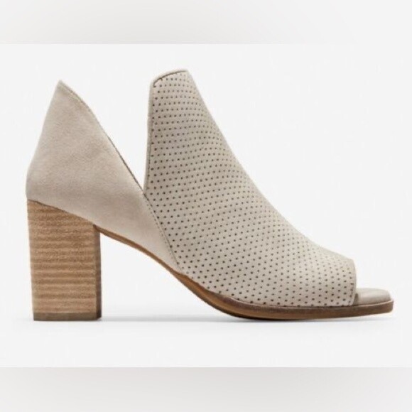 Cole Haan Shoes - NWOT Cole Hann Shiloh Ankle Booties